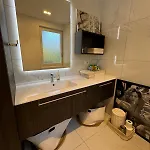 Artsy Italian Retreat With Stunning Views! Апартаменты Agra