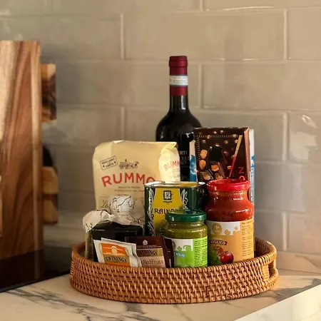 Appartement Artsy Italian Retreat With Stunning Views! Agra