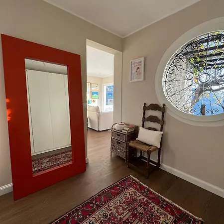 Artsy Italian Retreat With Stunning Views! * Agra