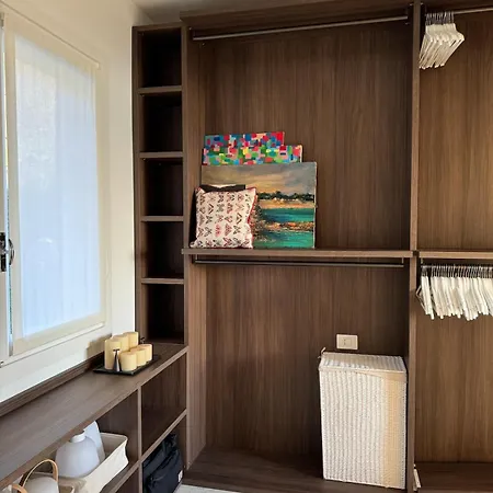 Artsy Italian Retreat With Stunning Views! Apartman *