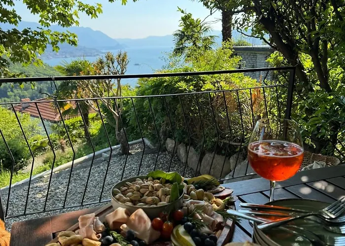 Artsy Italian Retreat With Stunning Views! Apartament *