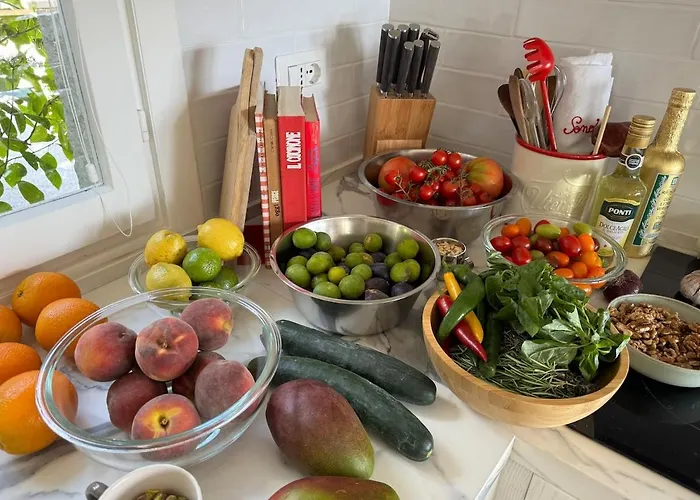 Apartament Artsy Italian Retreat With Stunning Views! *