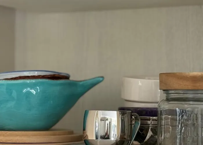 Apartament Artsy Italian Retreat With Stunning Views! Agra