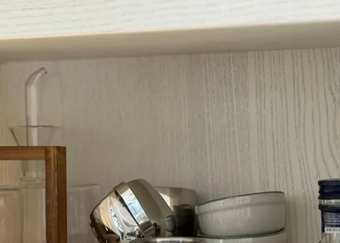 Artsy Italian Retreat With Stunning Views! *